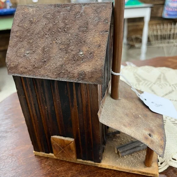 Vintage wooden Tobacco barn - Picture 2 of 4